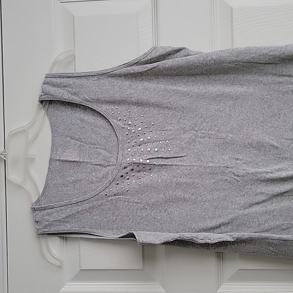 St. John's Bay Women's Tank - Picture 3 of 10